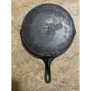 Vintage #9 Cast Iron "Sidney" Griddle Pan Skillet 9A Early Wagner